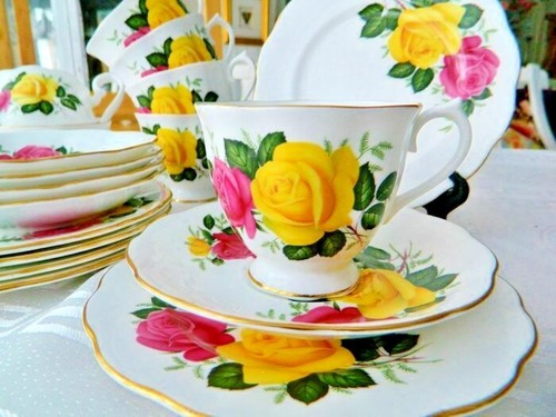 Vintage royal albert june - ",